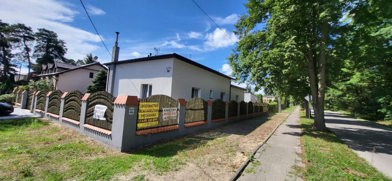 Noclegi Tuszyn M Buitenkant foto